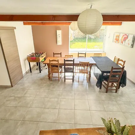 - Les Hirondelles Ferienhaus La Neuillie